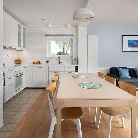 Zachodni Wiatr - Stratus I Cumulus Białogóra